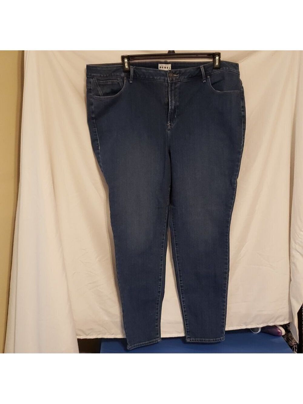 Ladies REBEL WILSON Angels Pin up Skinny Jeans in Blue Denim - 24W